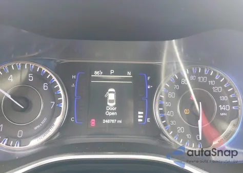 2016 Chrysler 200 Limited Platinum из США, поврежденный, VIN 1C3CCCAB7GN192508